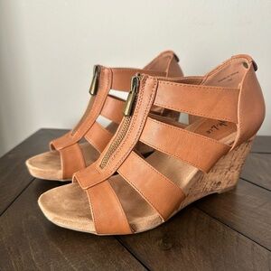 Style & Co size 7 wedge sandal.